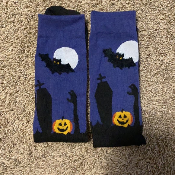 Socks - Picture 3 of 4